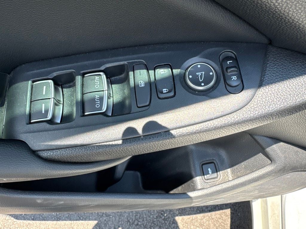 2022 Honda Accord Sport - Photo 11