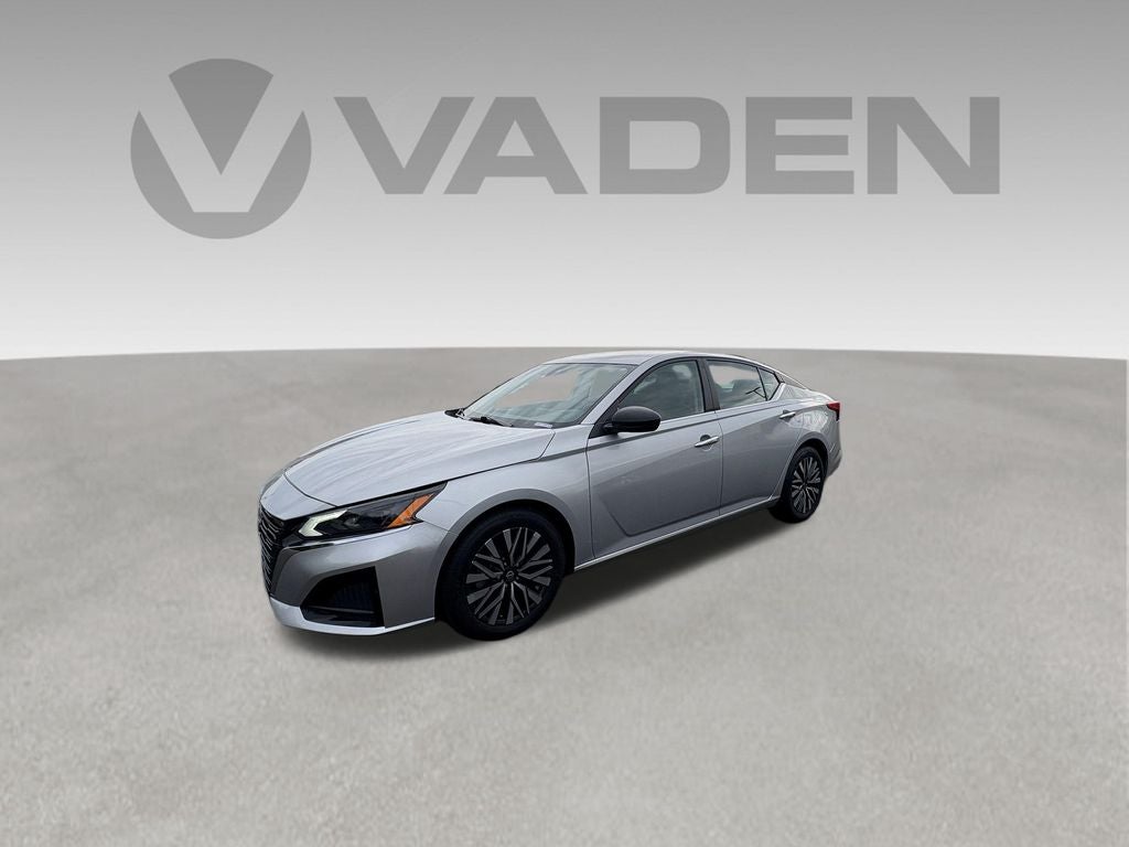 2024 Nissan Altima SV - Photo 1