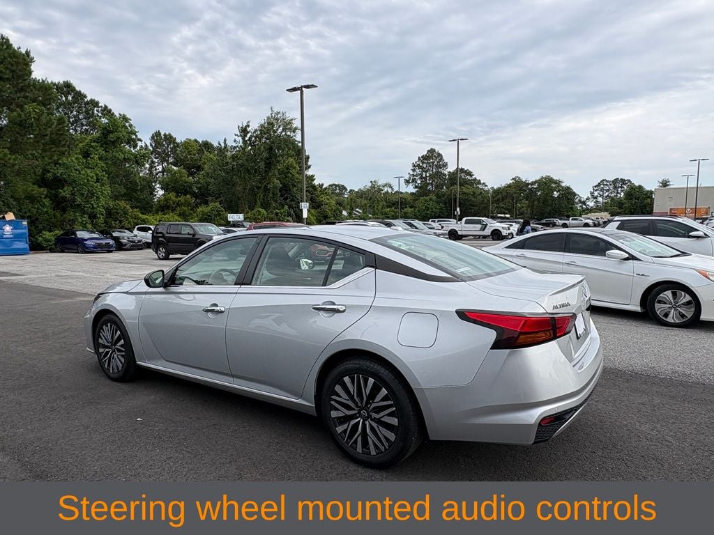 2024 Nissan Altima SV - Photo 3