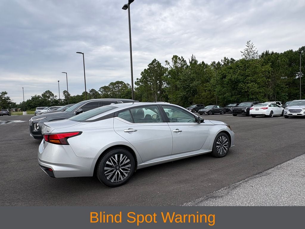 2024 Nissan Altima SV - Photo 5