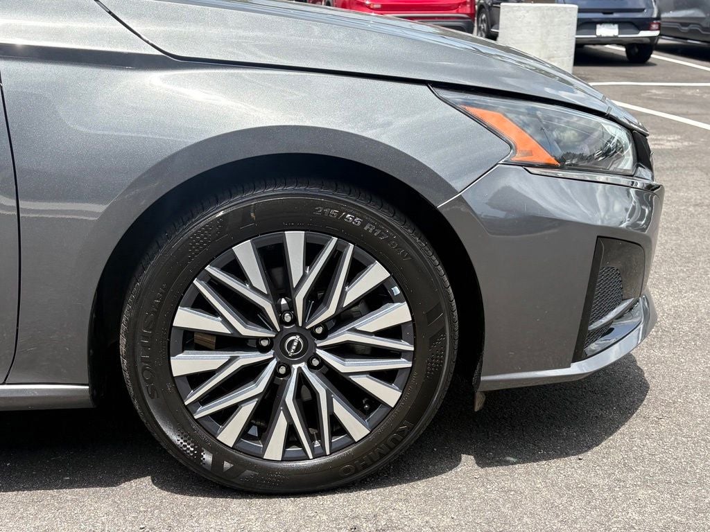 2024 Nissan Altima SV - Photo 17