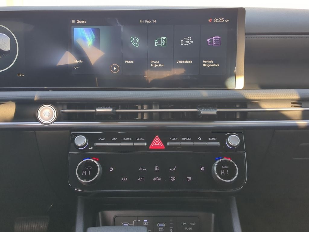 2025 Hyundai SANTA CRUZ SEL Activity