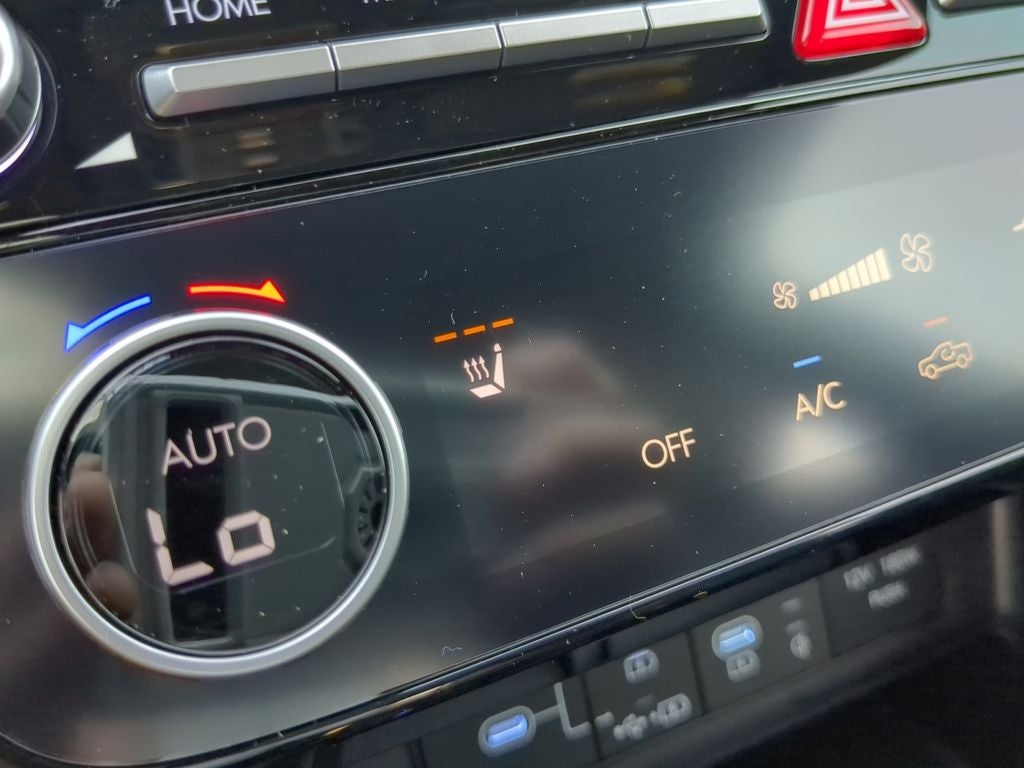 2025 Hyundai SANTA CRUZ SEL Activity