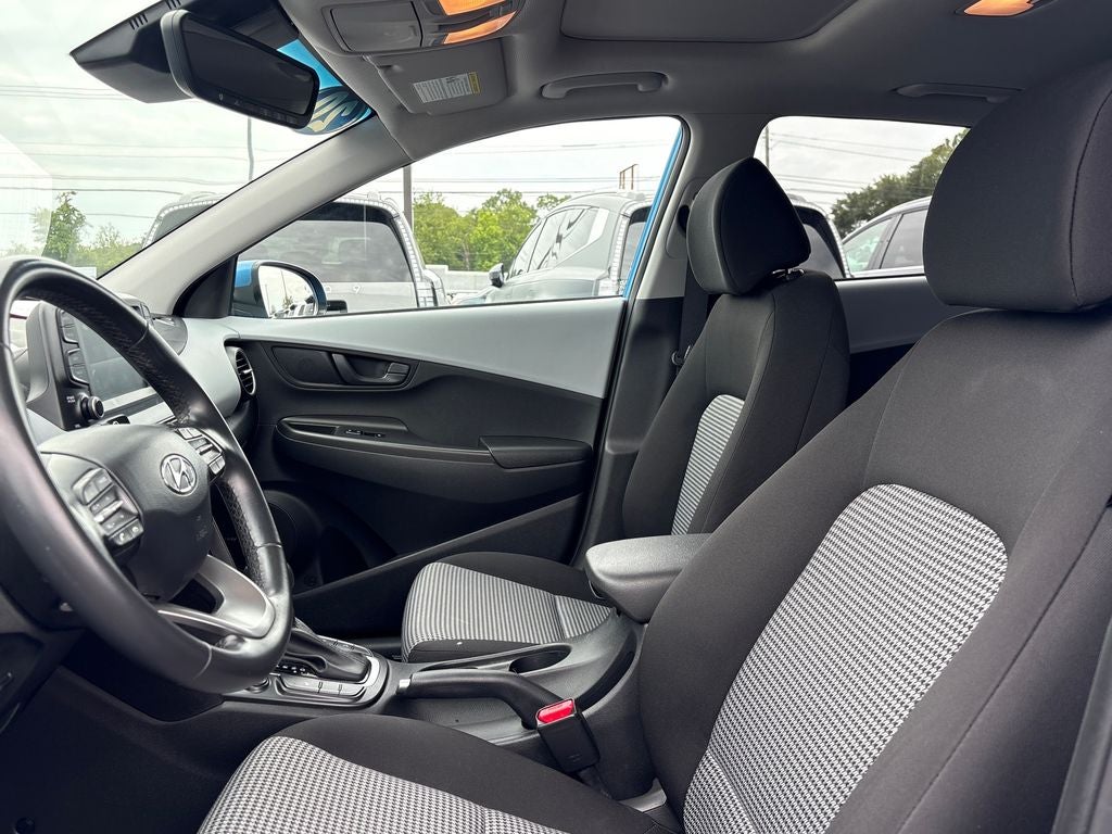 2020 Hyundai Kona SEL Plus - Photo 11