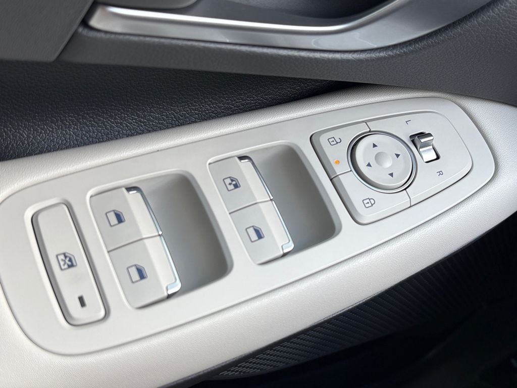 2025 Hyundai SONATA SE