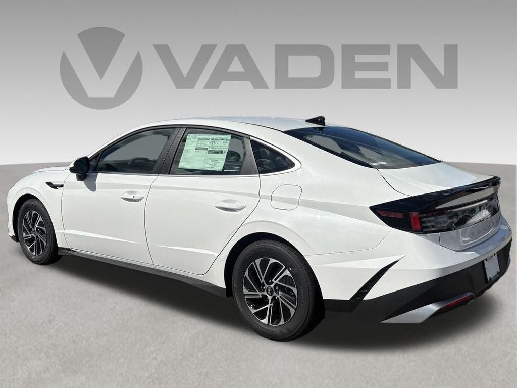 2026 Hyundai SONATA HYBRID SEL