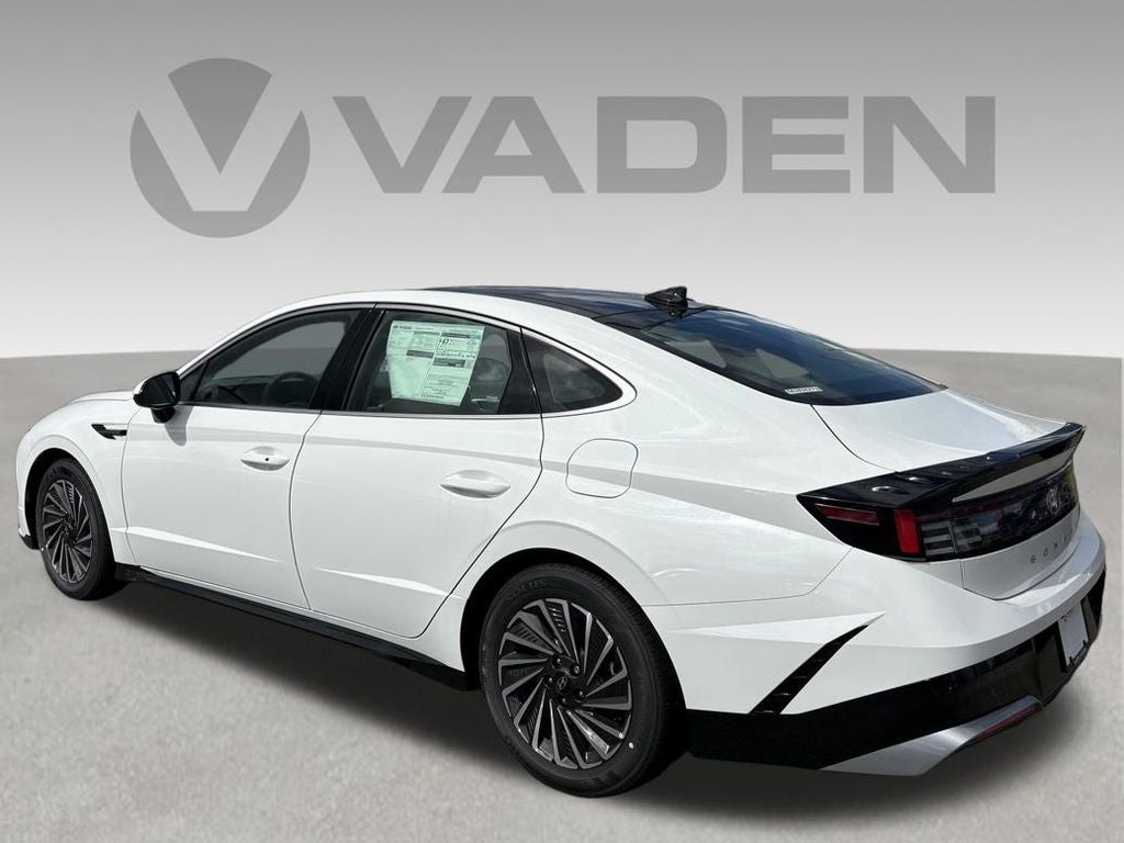 2026 Hyundai SONATA HYBRID SEL