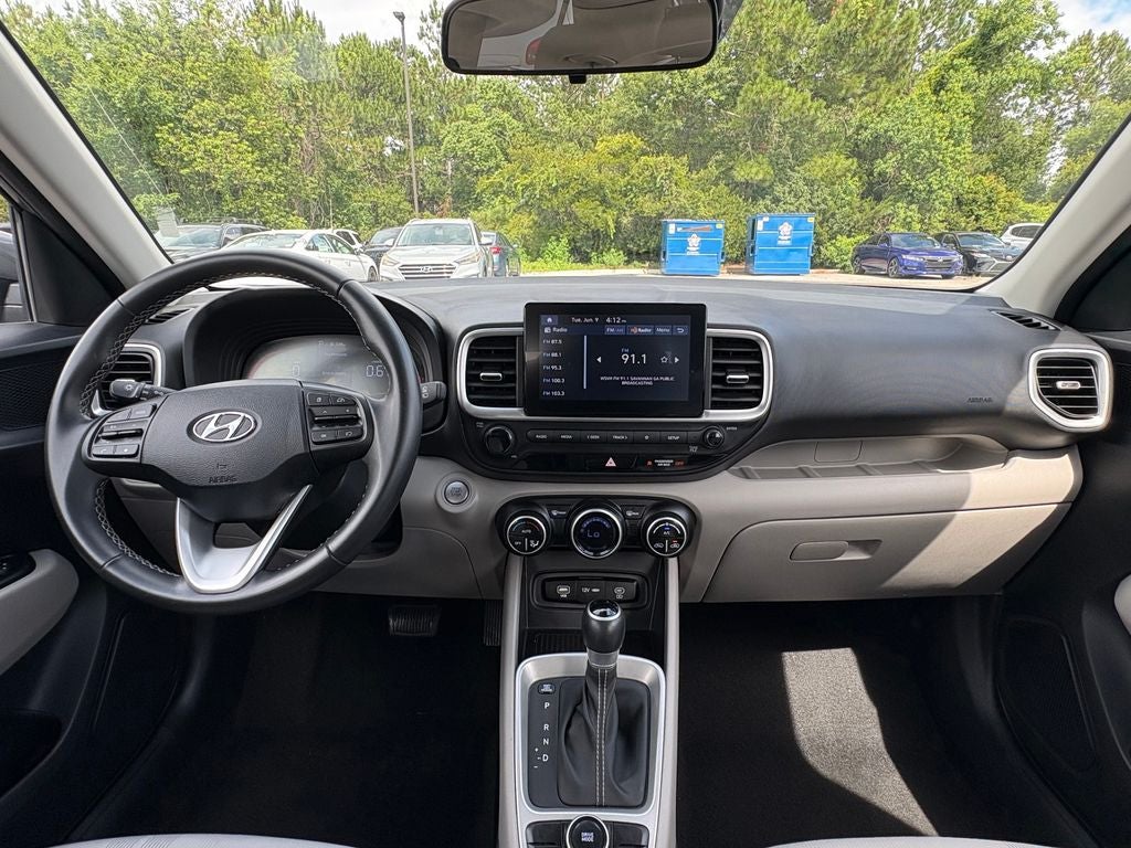 2022 Hyundai Venue Limited - Photo 11