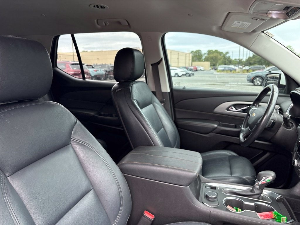 2021 Chevrolet Traverse FWD LT Cloth