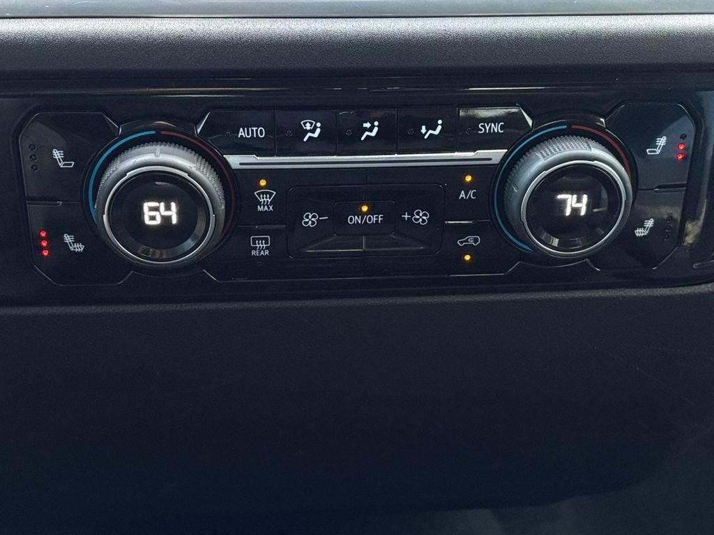 2023 Chevrolet Silverado 1500 4WD Crew Cab Standard Bed LT