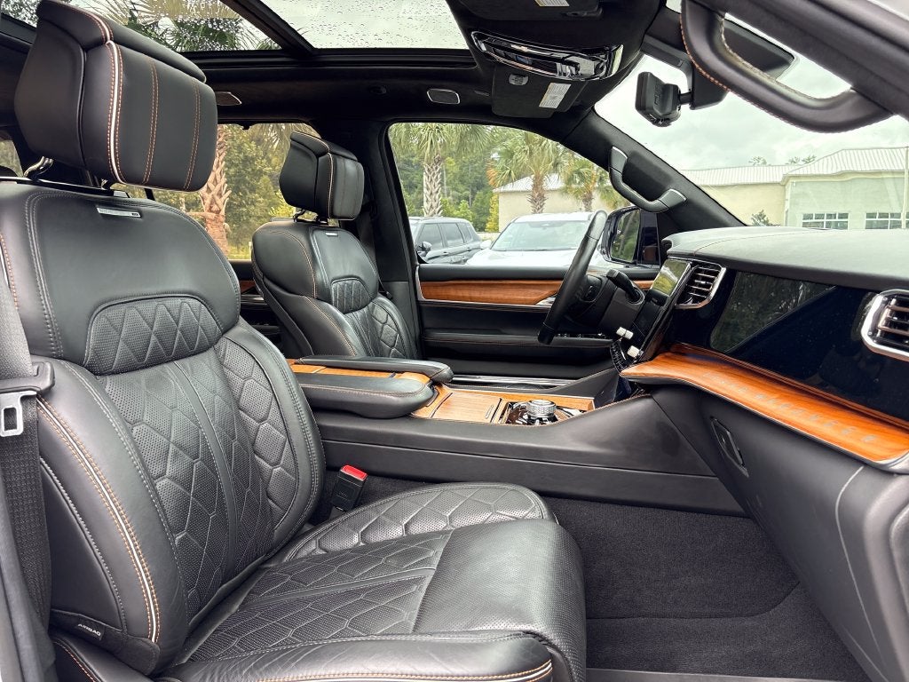 2022 Jeep Grand Wagoneer Series III