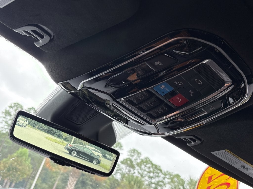 2022 Jeep Grand Wagoneer Series III