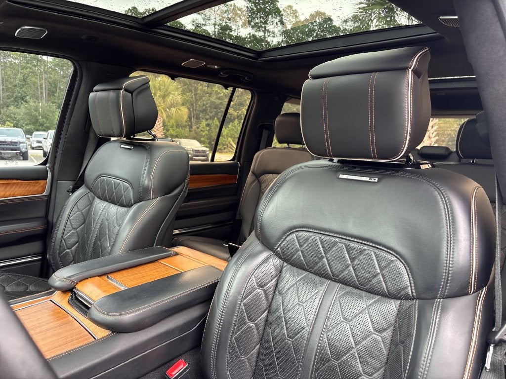 2022 Jeep Grand Wagoneer Series III