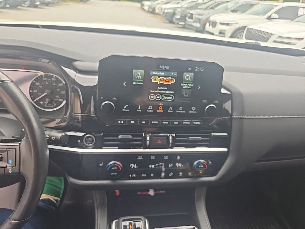 2023 Nissan Pathfinder SL
