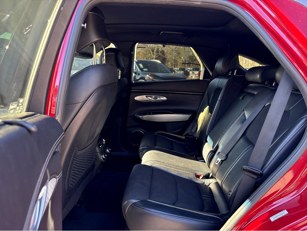 2023 Genesis GV70 2.5T