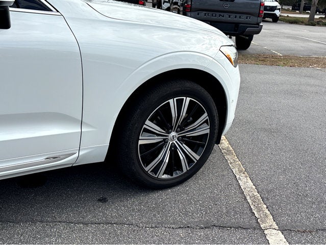 2023 Volvo XC60 Ultimate Bright Theme