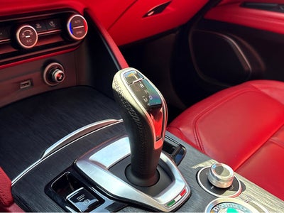 2020 Alfa Romeo Stelvio Base
