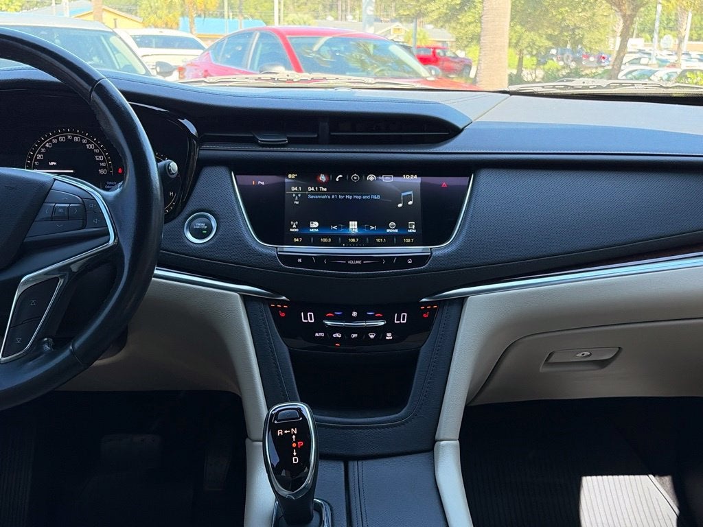 2018 Cadillac XT5 Luxury