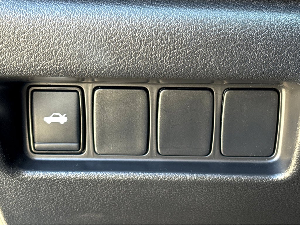 2023 Nissan Maxima SV