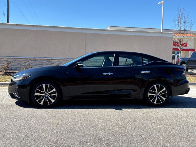 2023 Nissan Maxima SV