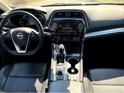 2023 Nissan Maxima SV