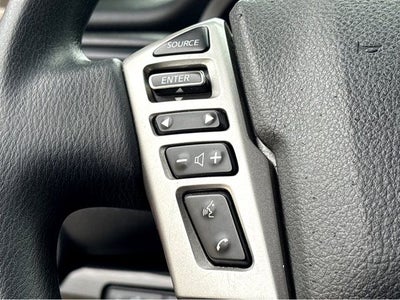 2023 Nissan Titan SV