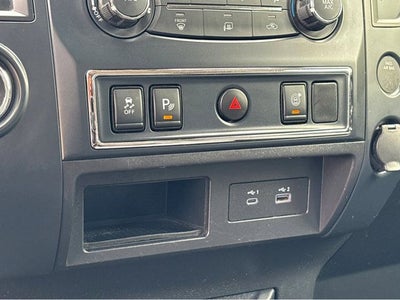 2023 Nissan Titan SV