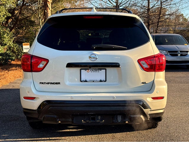2020 Nissan Pathfinder SL