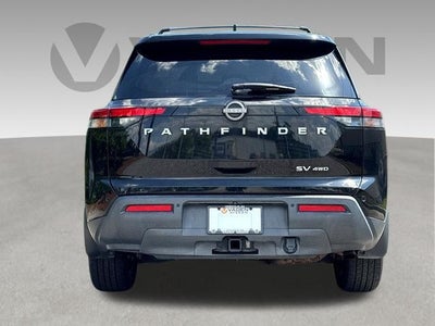 2022 Nissan Pathfinder SV