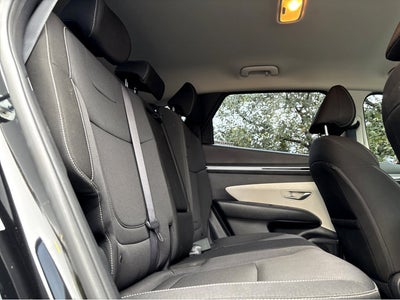 2022 Hyundai TUCSON SE
