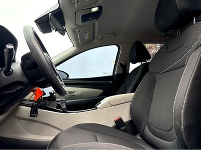 2022 Hyundai TUCSON SE