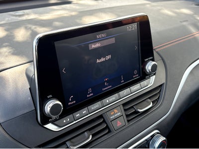 2022 Nissan Altima 2.0 SR