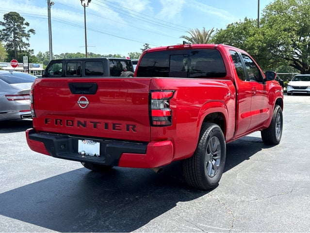 2025 Nissan Frontier SV