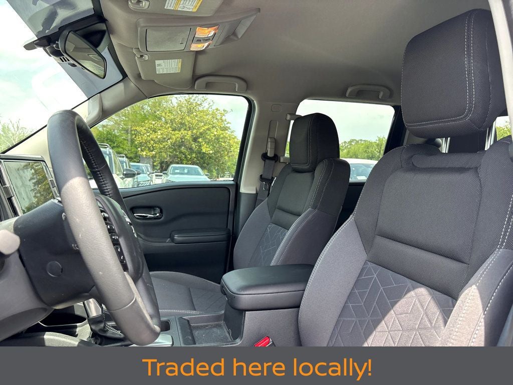 2025 Nissan Frontier SV
