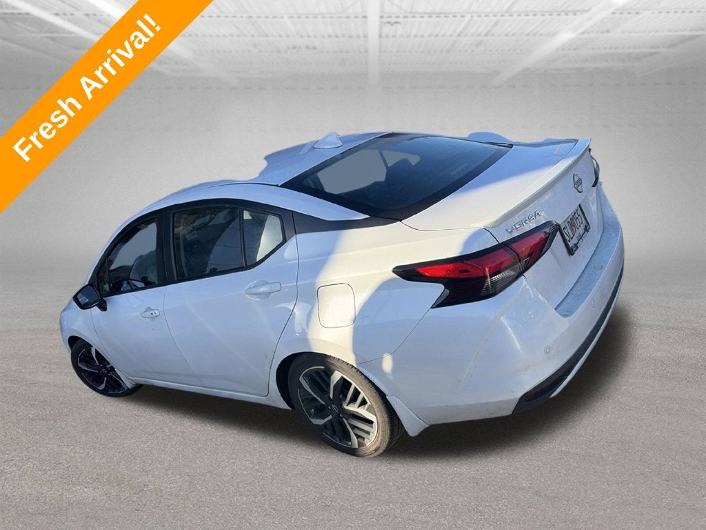 2025 Nissan Versa 1.6 SR