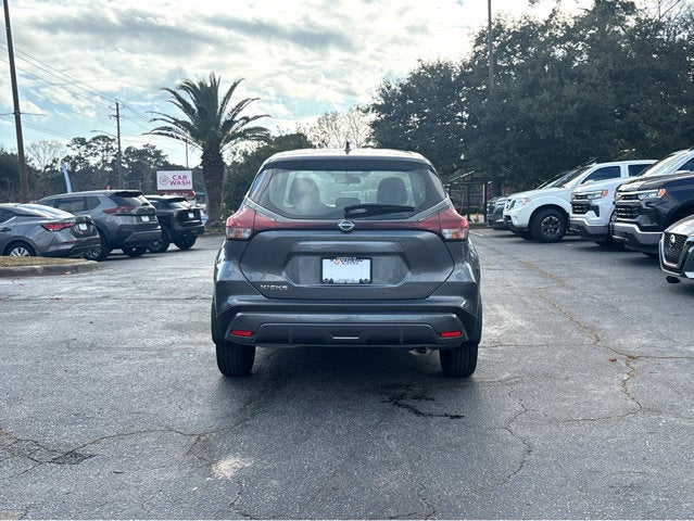 2025 Nissan Kicks Play S