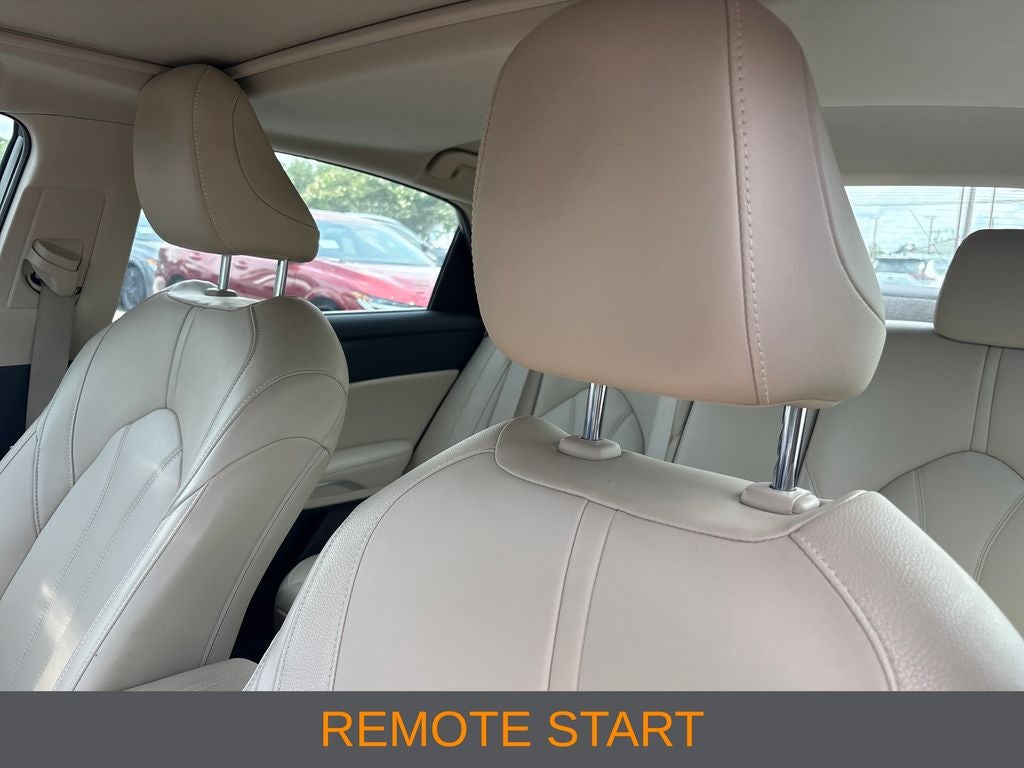 2020 Toyota Avalon XLE