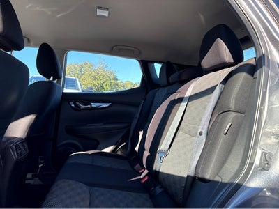 2022 Nissan Rogue Sport SV