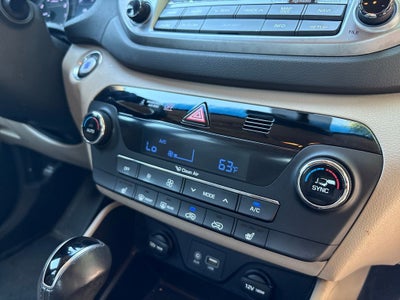2017 Hyundai TUCSON SE Plus