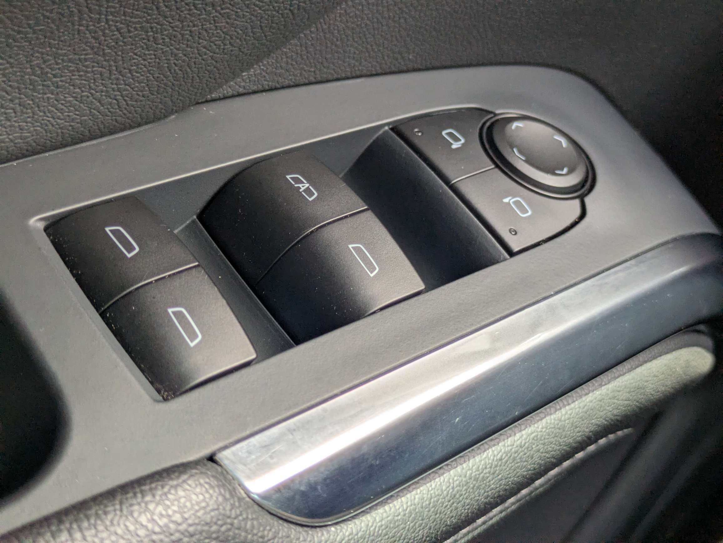 2025 Chevrolet Traverse FWD LT