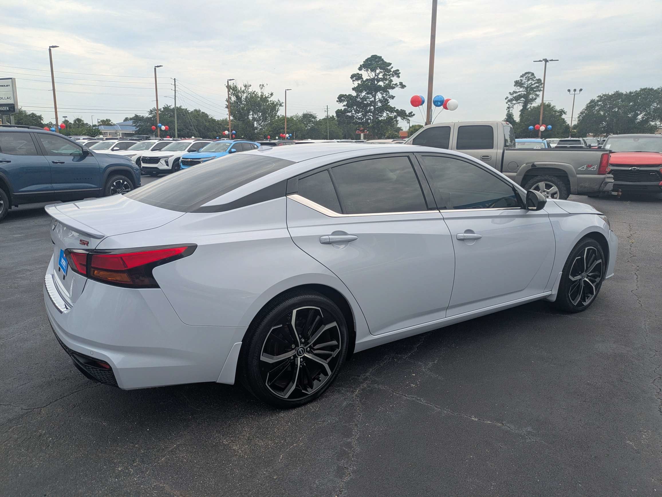 2023 Nissan Altima 2.5 SR