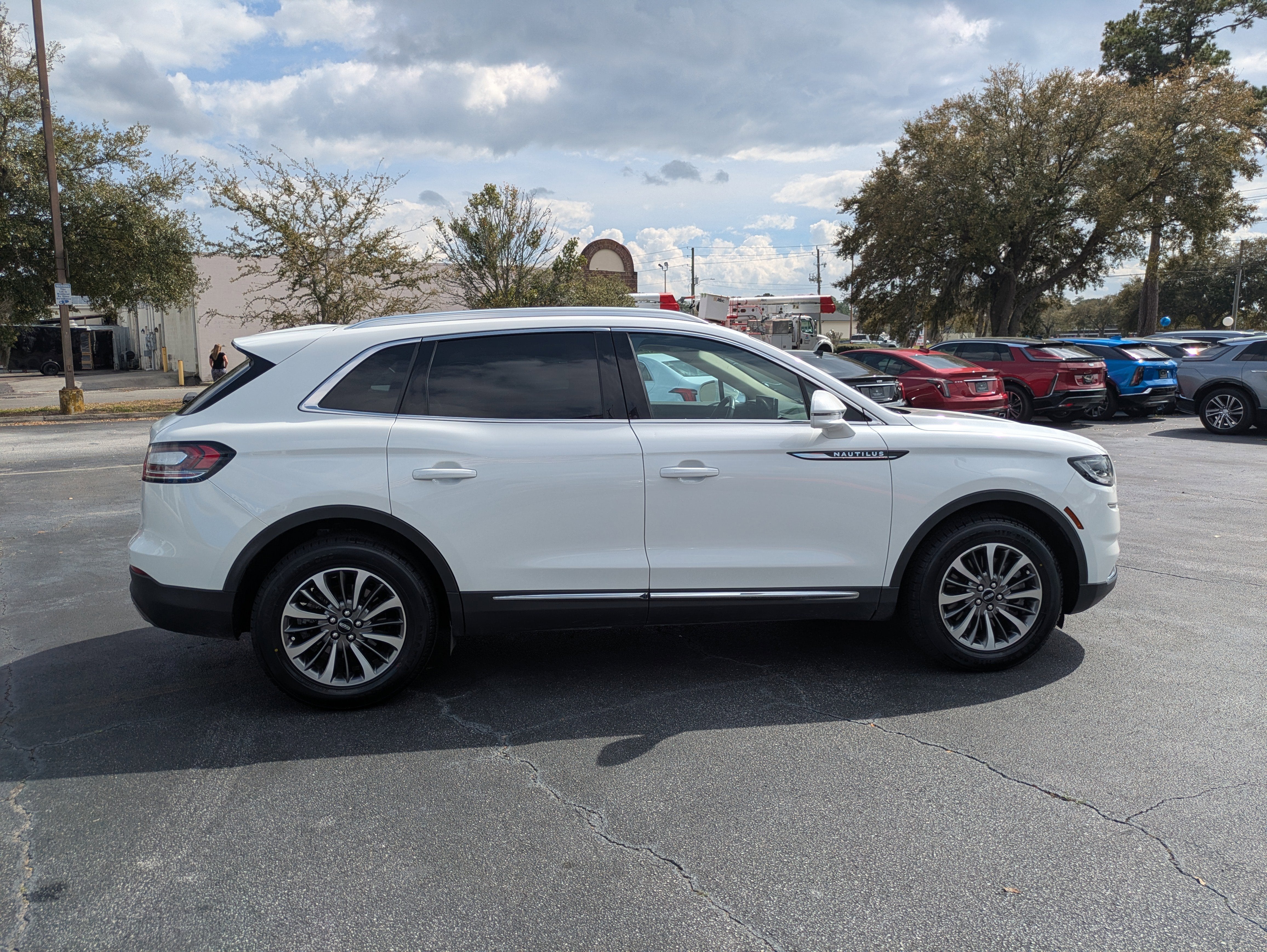 2022 Lincoln Nautilus Standard