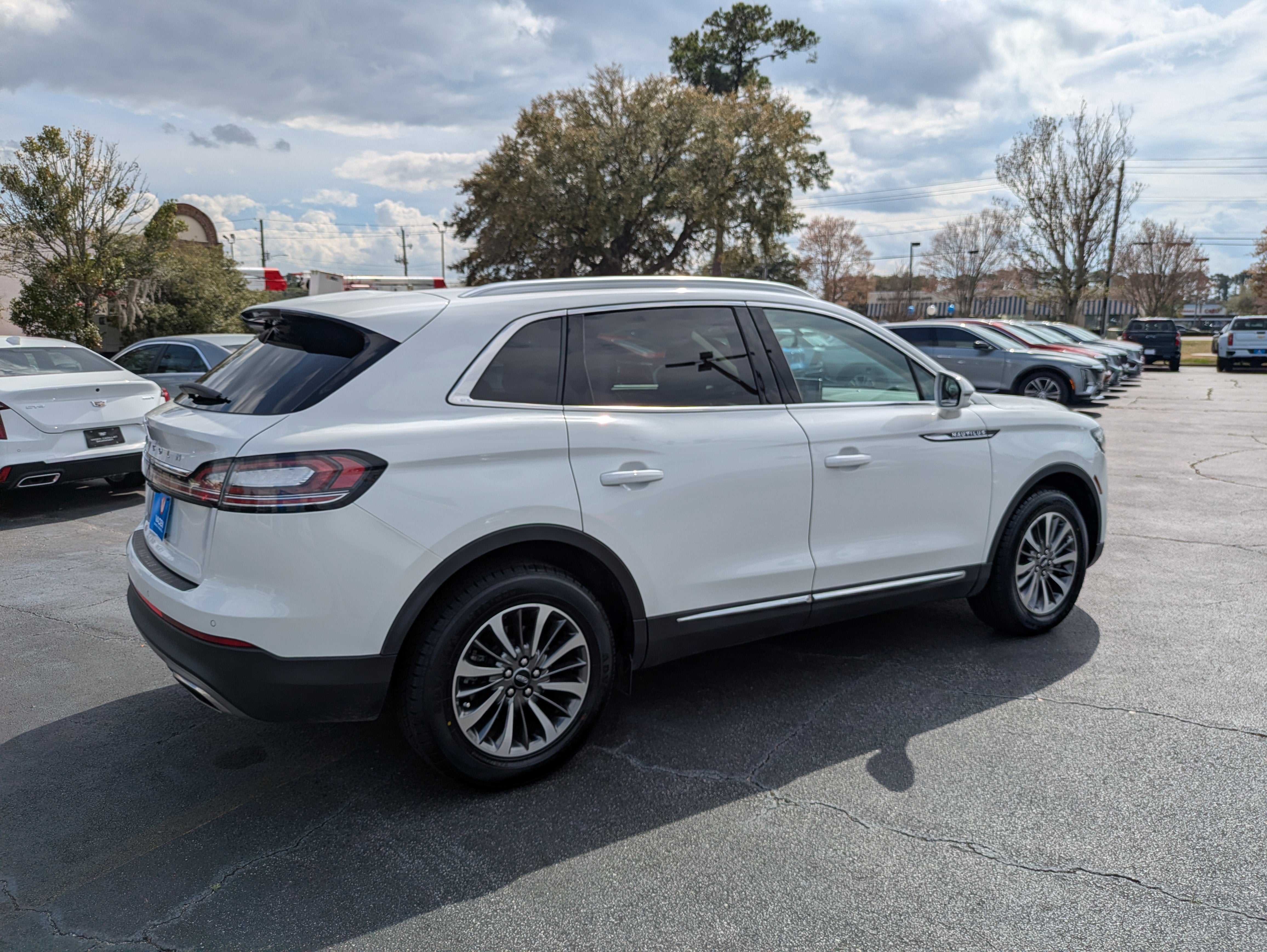2022 Lincoln Nautilus Standard
