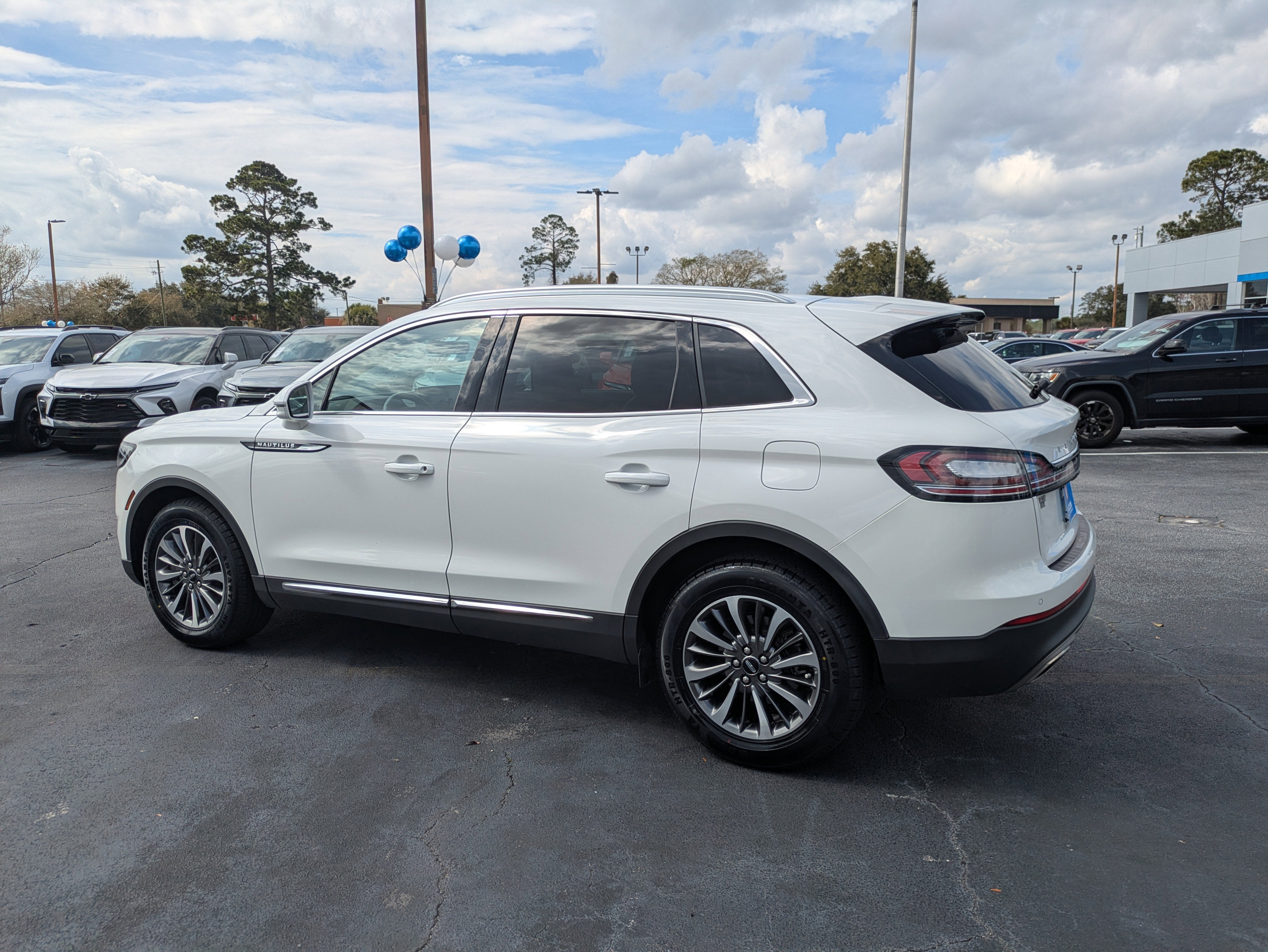 2022 Lincoln Nautilus Standard