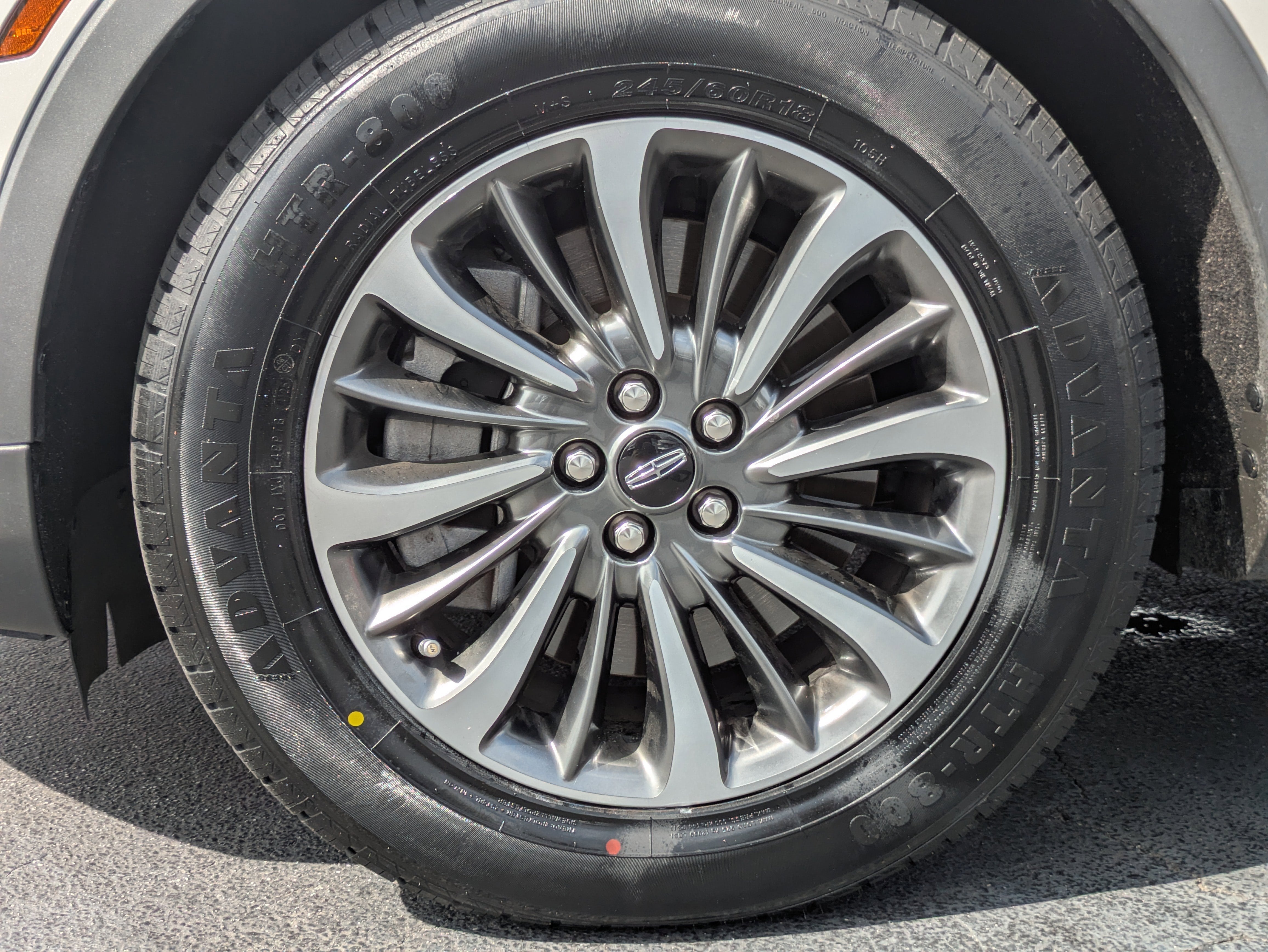 2022 Lincoln Nautilus Standard