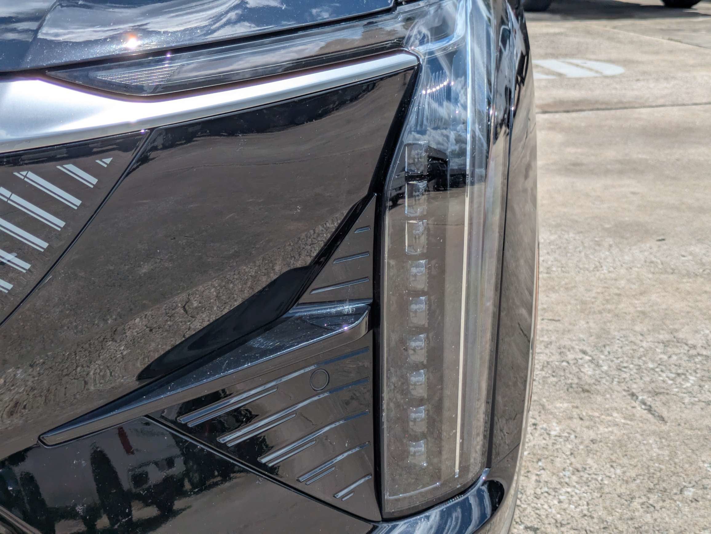 2025 Cadillac OPTIQ Luxury