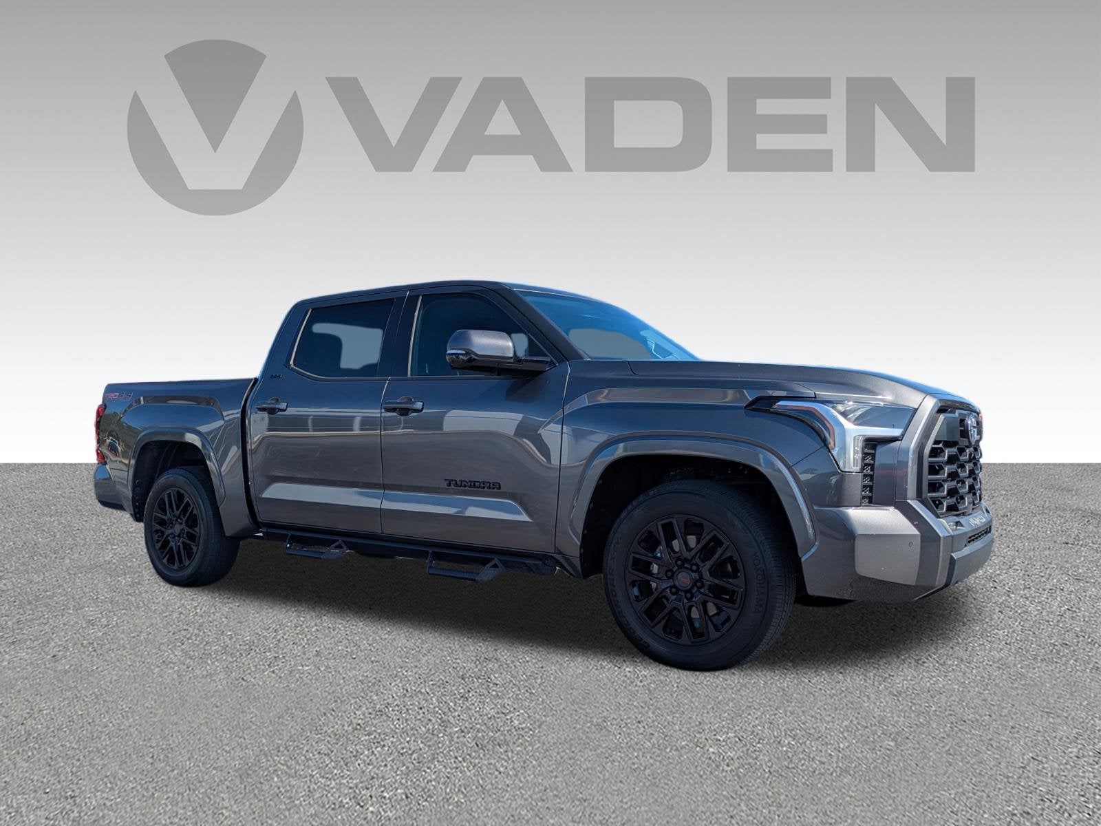 2023 Toyota Tundra 4WD SR5