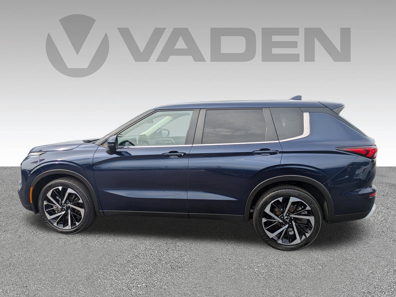 2024 Mitsubishi Outlander SE Black Edition