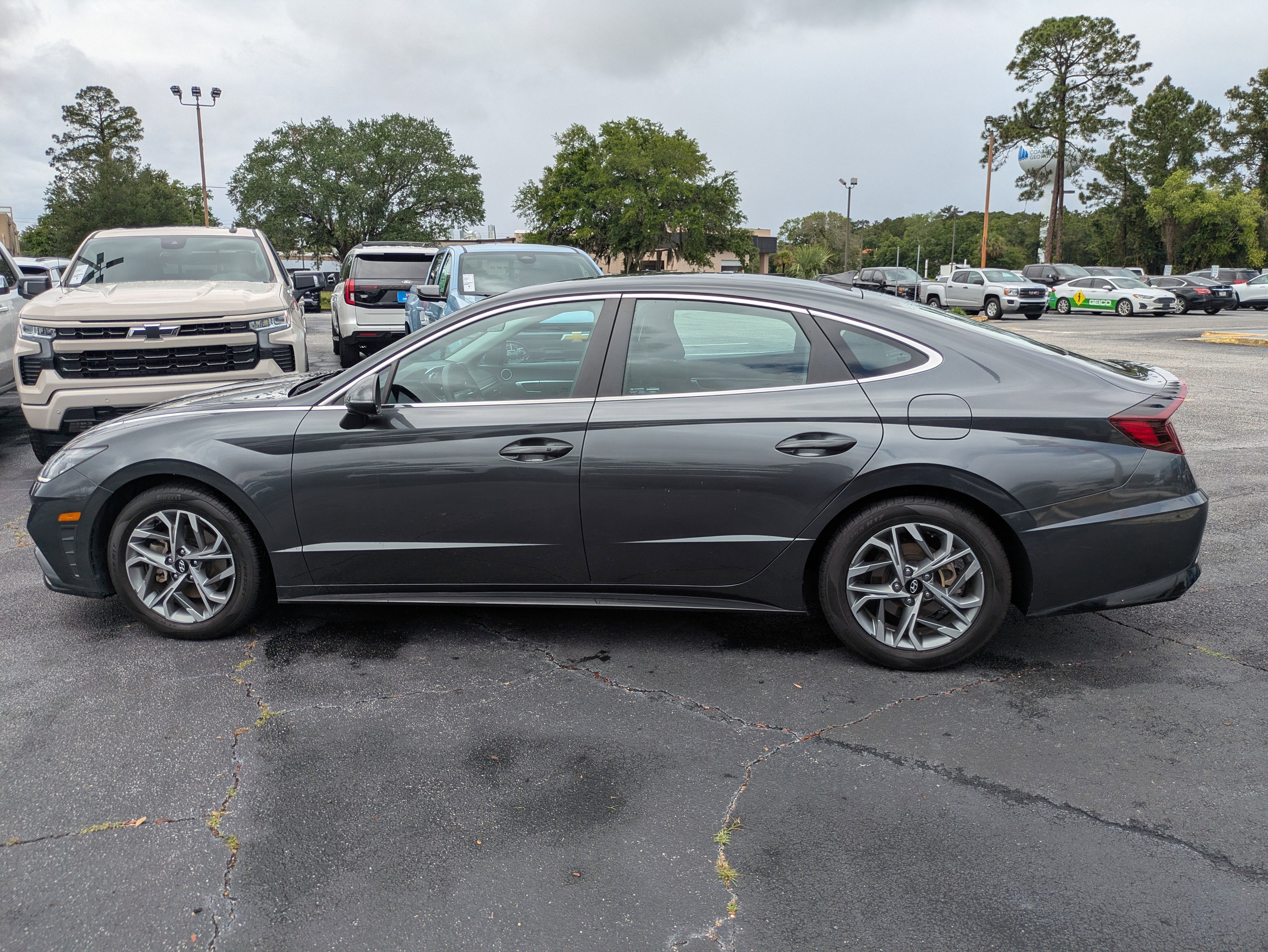 2022 Hyundai SONATA SEL