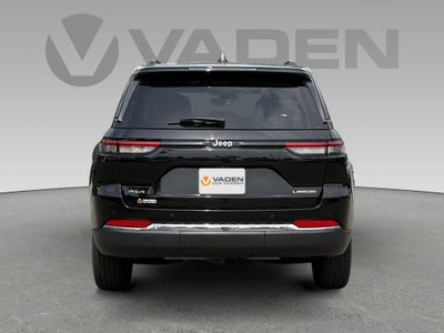 2023 Jeep Grand Cherokee Laredo 4x4